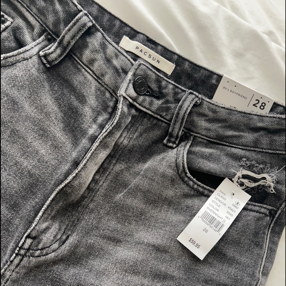 Pacsun 90’s boyfriend jean, brand new